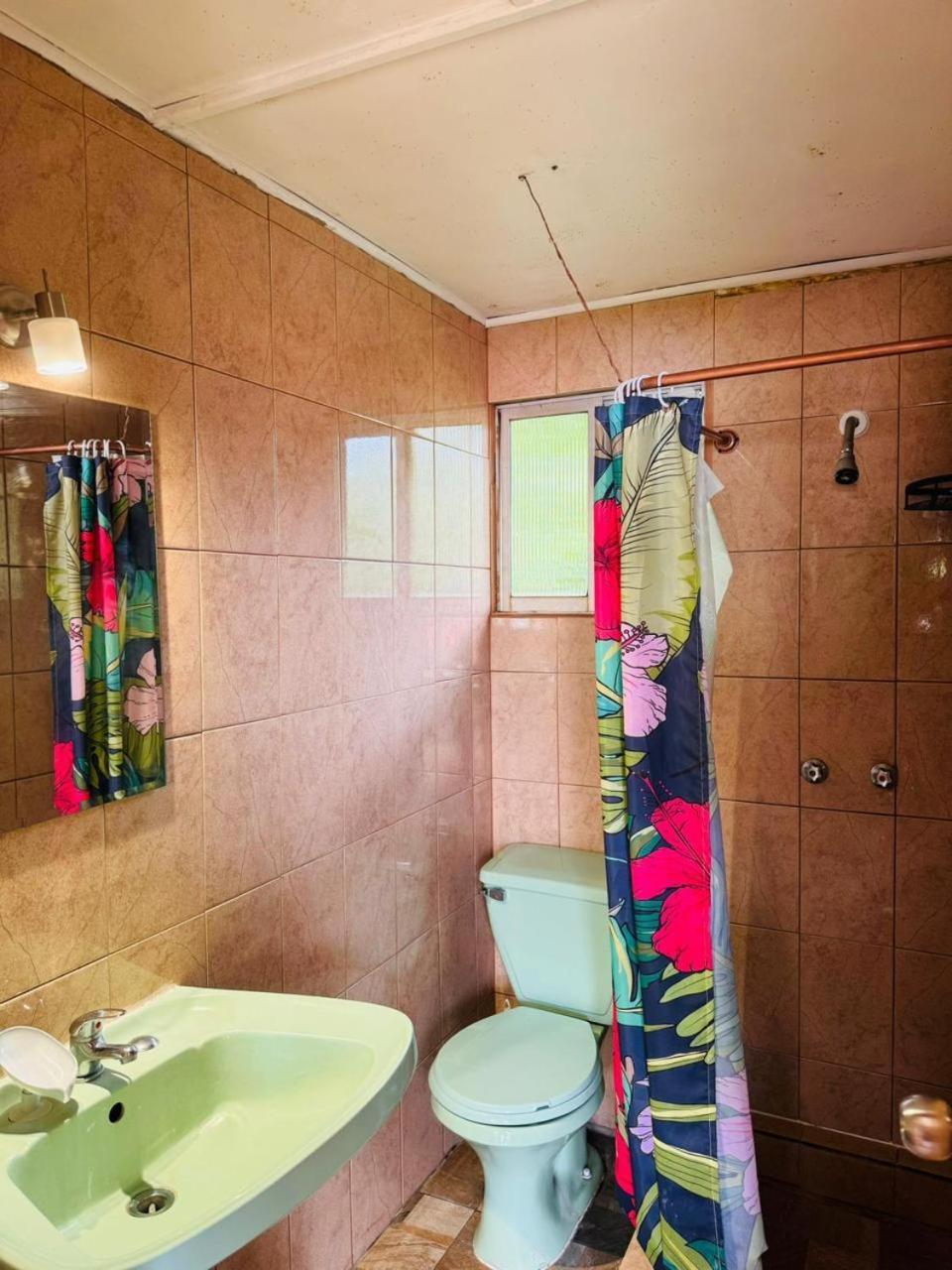 Mata Nui Eco Hostel Hanga Roa Bagian luar foto